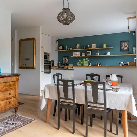 En Centre-ville Et Face A L'erdre Apartment