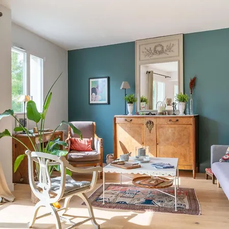 Apartment En Centre-ville Et Face A L'erdre