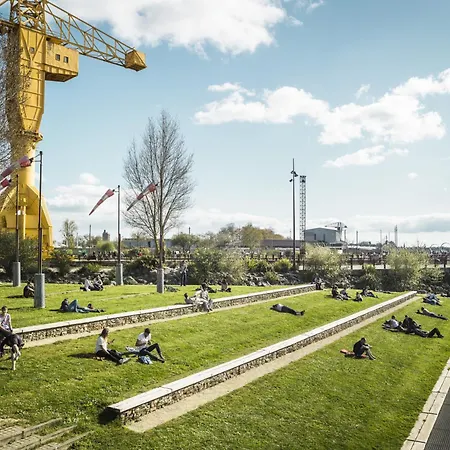 Apartment En Centre-ville Et Face A L'erdre Nantes